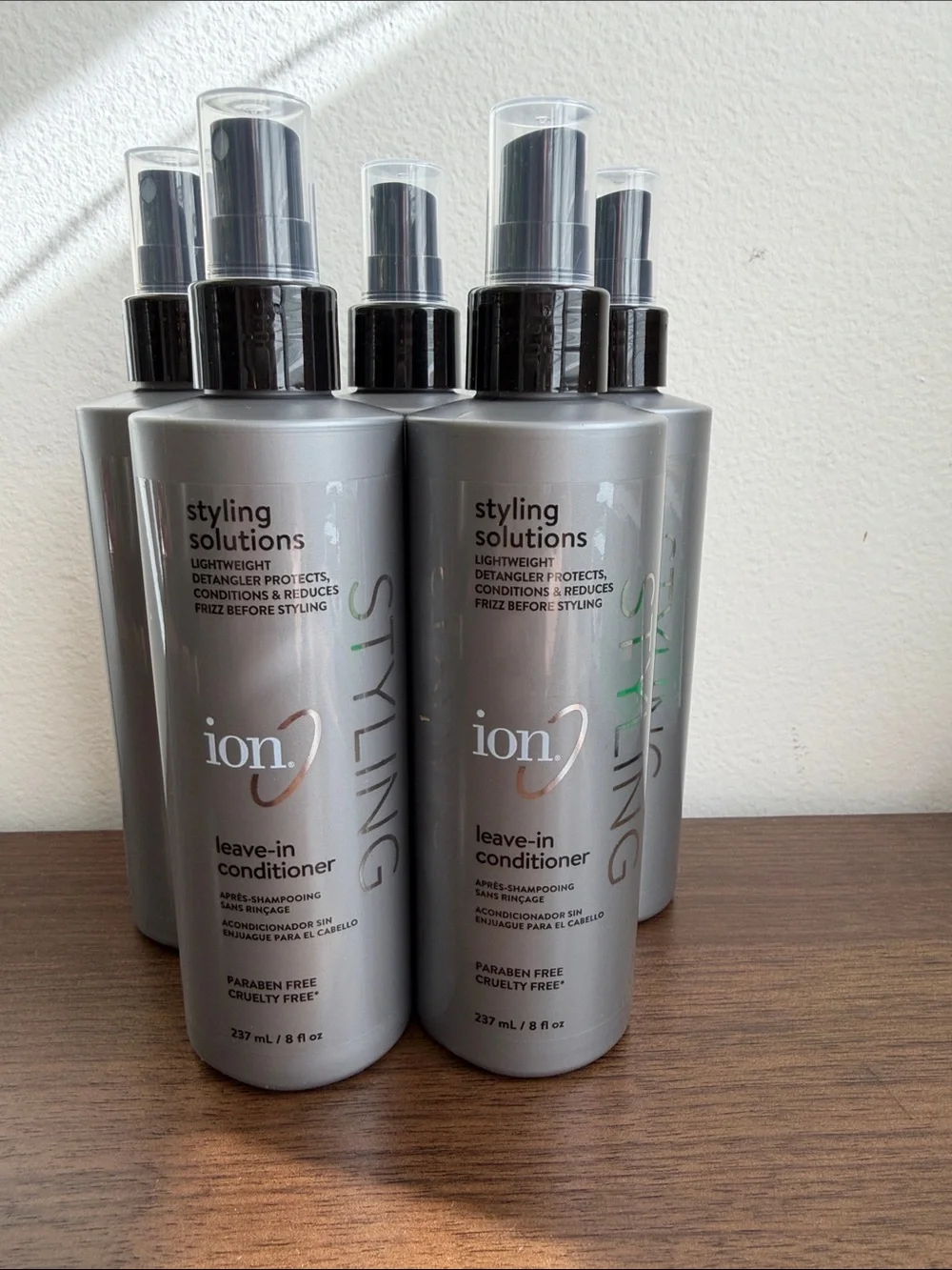 Styling Solutions Leave-In Conditioner — Gray